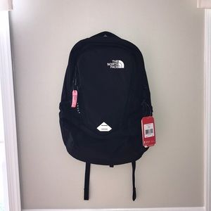 Brand new North Face backpack!🖤